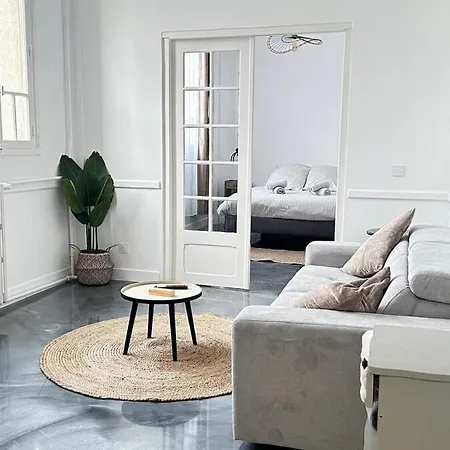 Elegant*epoxy*design&decor アパート ドンフロン